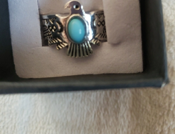 2 Silver and Turquoise Rings - Picture 2 of 8